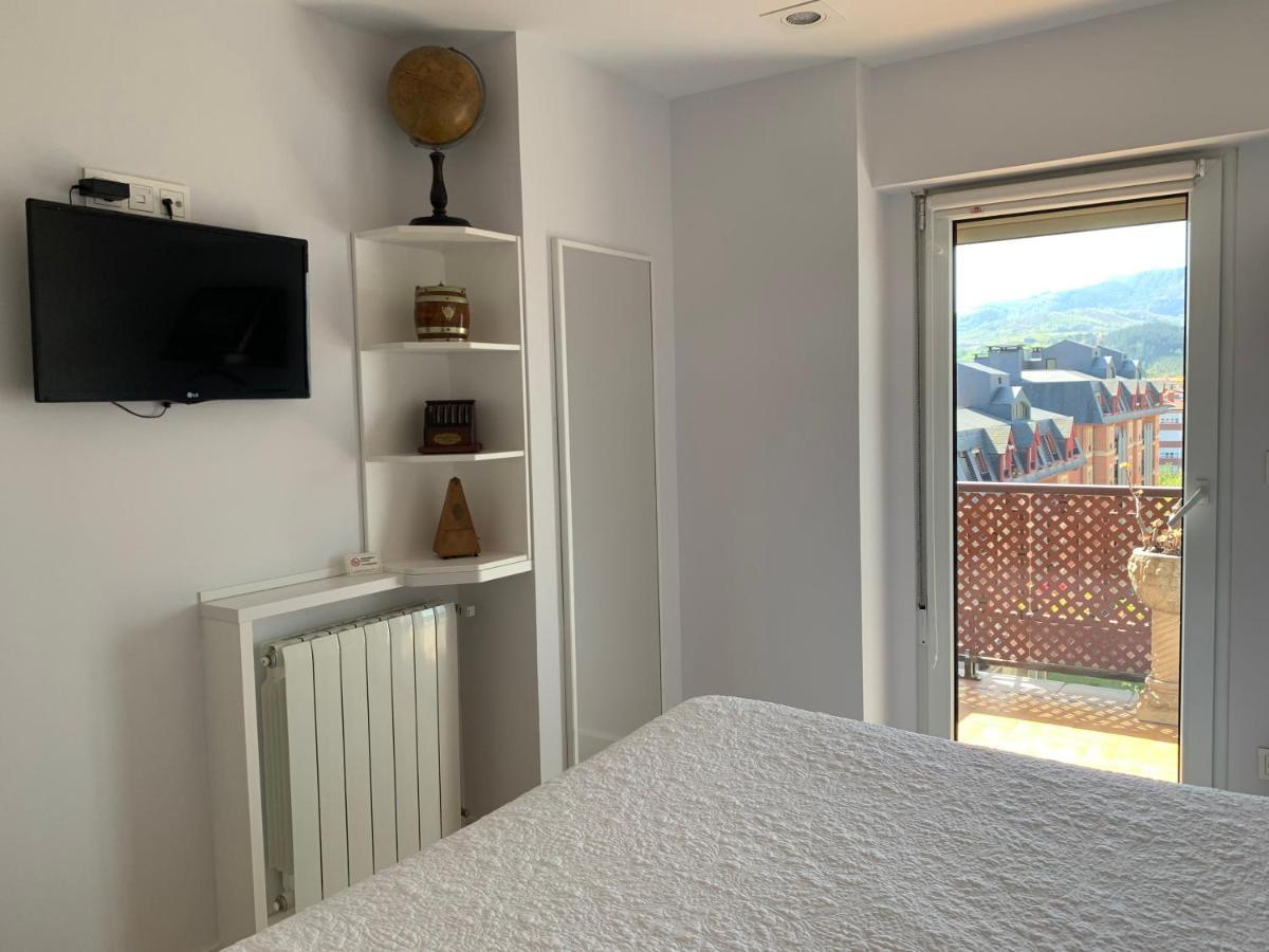 Residencial Sanz-enea A 100m De La Playa Zarautz